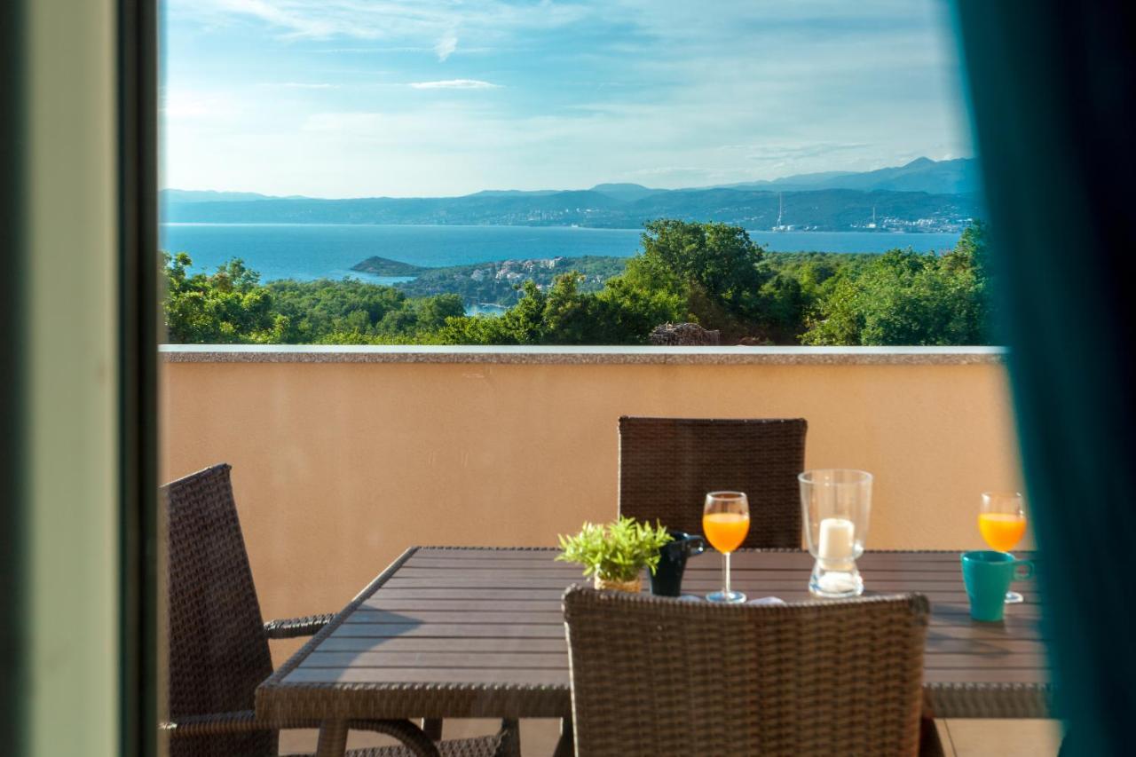 Apartments Didi Омишаль Экстерьер фото